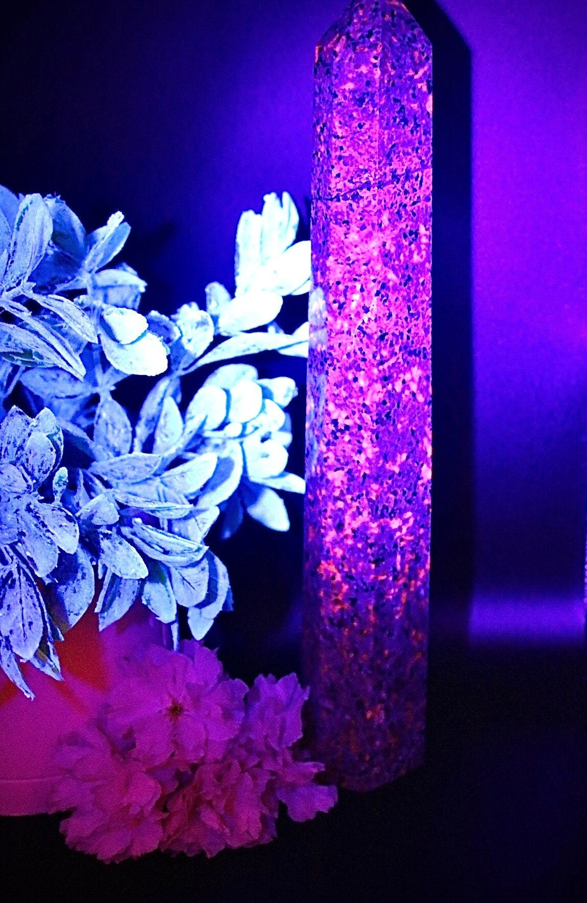 Yooperlite Polished Point Uv Reactive!