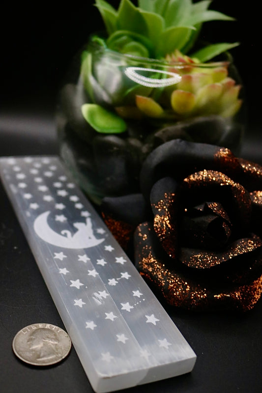 Selenite Charging Bar with Cat